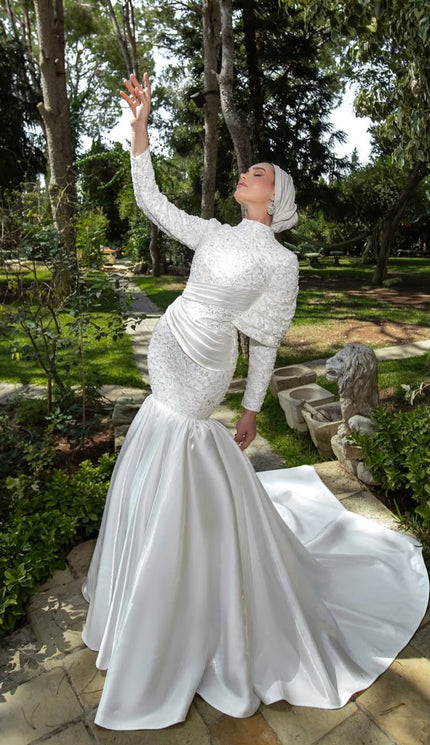 The Ivory Garden | Look 1