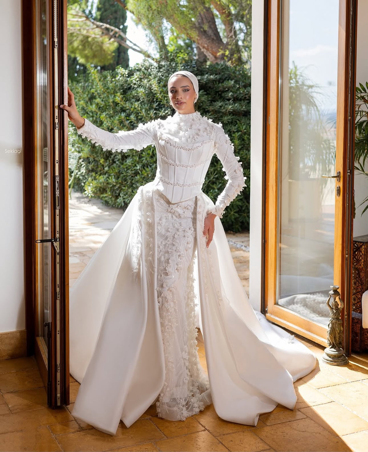 The Ivory Garden | Look 3